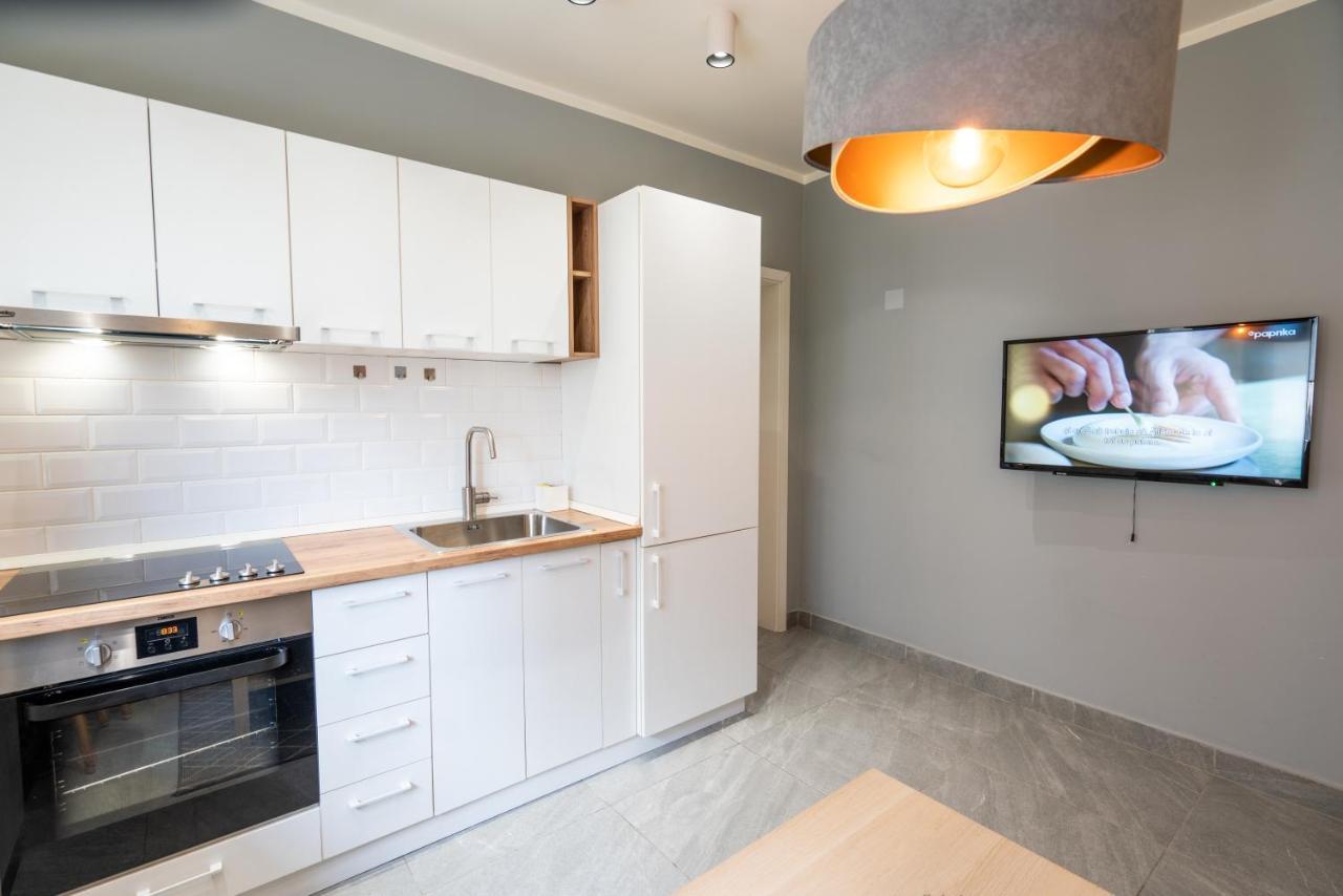 Cozy Design Apartament In Magheru Бухарест Екстер'єр фото