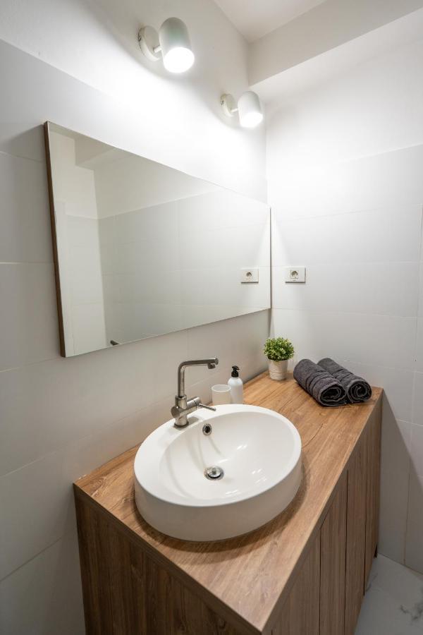 Cozy Design Apartament In Magheru Бухарест Екстер'єр фото
