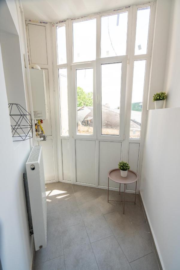 Cozy Design Apartament In Magheru Бухарест Екстер'єр фото